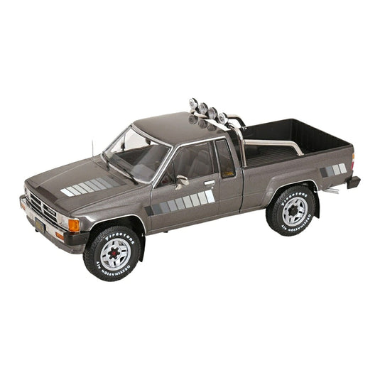 【予約】2026年発売予定 Toyotaトヨタ ハイラックス ピックアップトラック Xtra Cab 4x4 1985 グレー 限定版 / KK-SCALE 1/18 ミニカー トラック模型