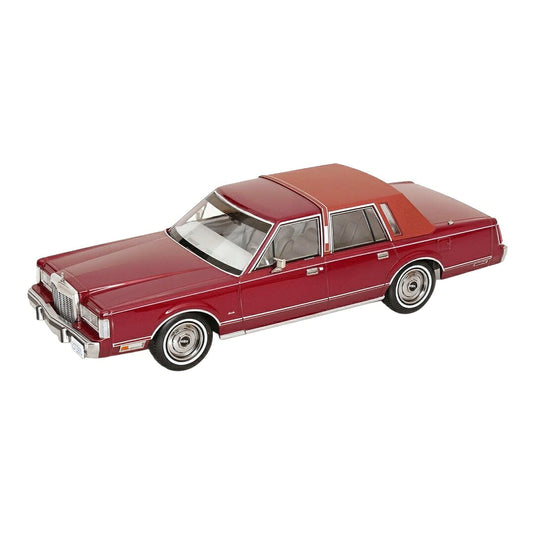 【予約】2027年発売予定 Lincolnリンカーン Town Carタウンカー 1985 レッド 限定生産 映画ハートブルー劇中車仕様 / KK-SCALE 1/18 ミニカー