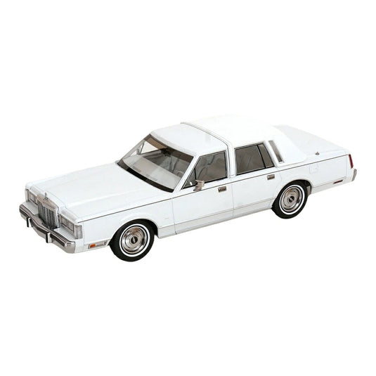【予約】2027年発売予定 Lincolnリンカーン Town Carタウンカー 1985 ホワイト 限定版 マイアミ・バイスTVシリーズ劇中車仕様 / KK-SCALE 1/18 ミニカー