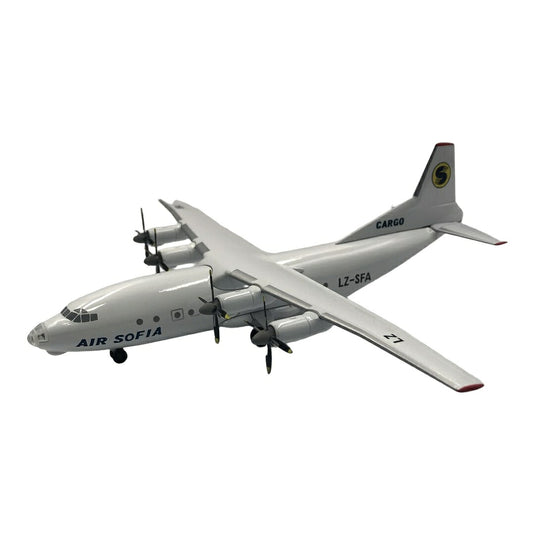 エアソフィアカーゴ Air Sofia Cargo アントノフ AN-12 / KUM Models 1/200 飛行機模型 旅客機