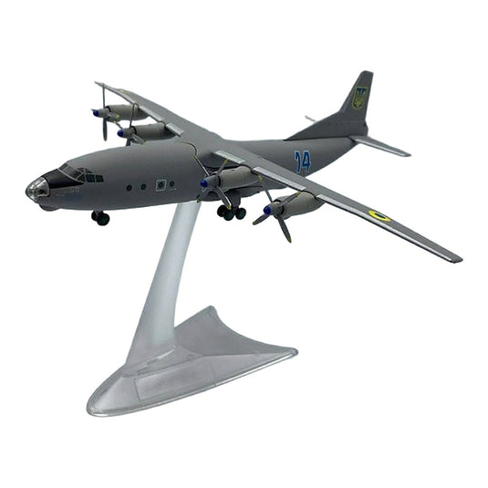 ウクライナ空軍 Ukraine Air Force アントノフ An-12 / KUM Models 1/200 飛行機模型 ミリタリー