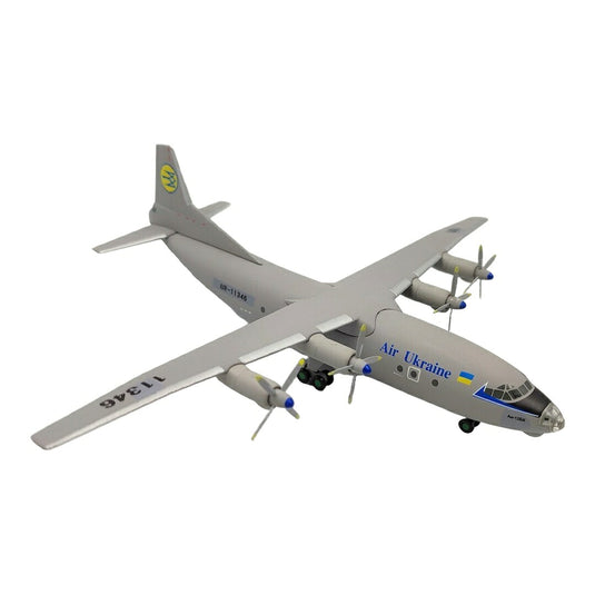 エア・ウクライナ Air Ukraine アントノフ An-12 / KUM Models 1/200 飛行機模型 旅客機