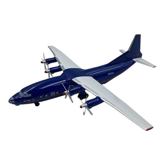 ウクライナ・エア・アライアンス Ukraine Air Alliance アントノフ An-12 / KUM Models 1/200 飛行機模型 旅客機