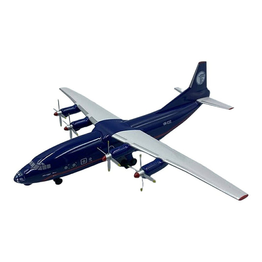 ウクライナ・エア・アライアンス Ukraine Air Alliance アントノフ An-12 / KUM Models 1/200 飛行機模型 旅客機