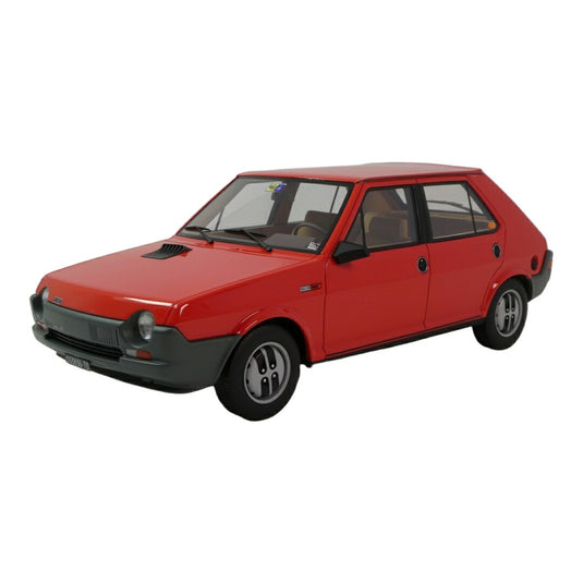 Fiatフィアット Ritmoリトモ 60 CL 1978 レッド / LAUDO 1/18 ミニカー