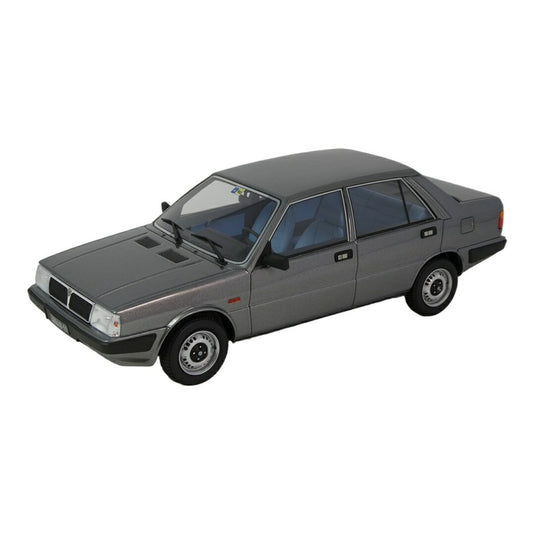Lanciaランチア Prismaプリズマ 1300 Intermedia 1985 グレー / LAUDO 1/18 ミニカー