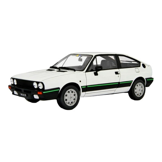 Alfa Romeoアルファロメオ Sprint 1.5 Quadrifoglio Verde 1983 ホワイト / LAUDO-RACING 1/18 ミニカー