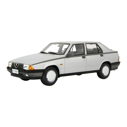 Alfa Romeoアルファロメオ 75 1.6-1.8 1985 シルバー / LAUDO-RACING 1/18 ミニカー