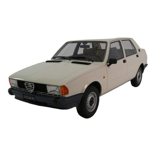 Alfa Romeoアルファロメオ Giuliettaジュリエッタ 1.6/1.8 1980 ホワイト / LAUDO 1/18 ミニカー