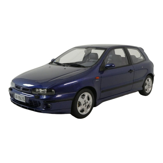 Fiatフィアット Bravoブラボー 2.0 HGT 1995 ブルー / LAUDO 1/18 ミニカー