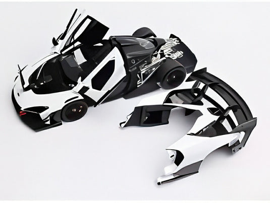 【予約】2026年発売予定McLAREN SENNA GTR 2021 ホワイト ブラック/ LCD 1/18 ミニカー