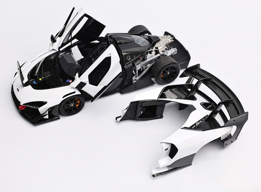 【予約】2026年発売予定 McLarenマクラーレン Sennaセナ GTR 2021 ホワイト ブラック / LCD 1/18 ミニカー