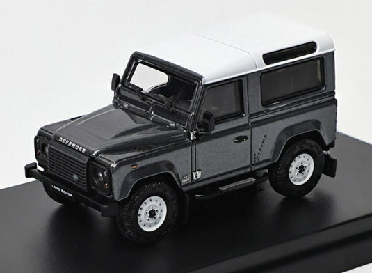【予約】2026年以降発売予定ランドローバー ディフェンダー 90 V8 2018 クリミアグレー/ホワイト / LCD 1/64 ミニカー