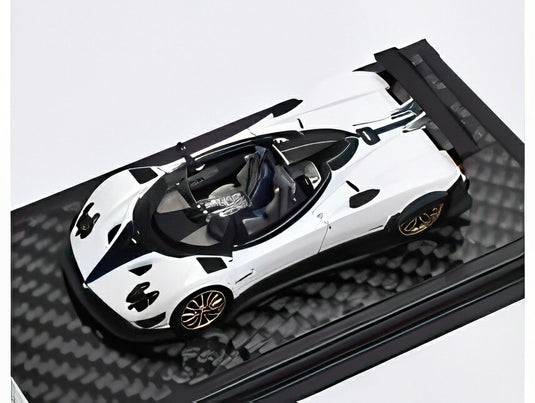 【予約】2026年発売予定PAGANI ゾンダ HP バルケッタ 2018 ホワイト/ブラック/ LCD 1/64 ミニカー