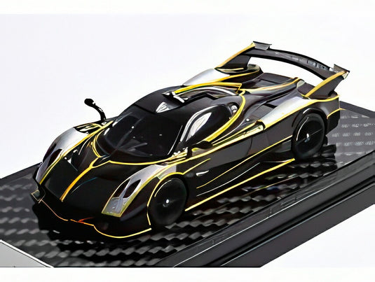 【予約】2026年発売予定PAGANI ウアイラ R 2017 カーボン/シルバー/ LCD 1/64 ミニカー
