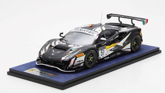 FERRARI 488 GT3  Winner Spa 2021/LOOKSMART 1/18ミニカー