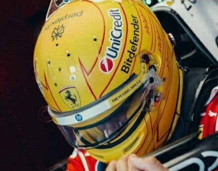 【予約】2026年発売予定 BELL HELMETベルヘルメット CASCO HELMET F1 2026 TEAM FERRARIフェラーリ HP No.44 LEWIS / LOOKSMART 1/5 人形フィギュア
