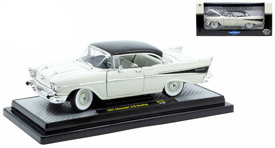 Chevroletシボレー 210 ハードトップ 1957 旧車 模型 ダイキャスト モデル / M2MACHINES 1/24 ミニカー 模型