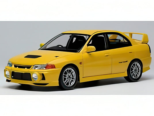 【予約】2026年発売予定MITSUBISHI ランサーエボリューションIV エンジン＆アクセサリー付 1999 イエロー/ MOTORHELIX 1/18 399台限定ミニカー