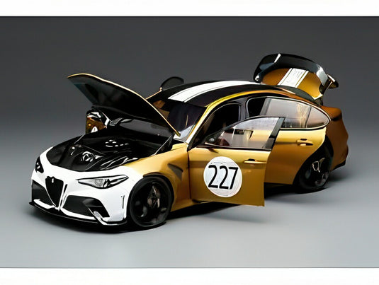 【予約】2026年発売予定ALFA ROMEO ジュリア GTAm No.227 レーシング 2021 ゴールド ホワイト/ MOTORHELIX 1/18 699台限定ミニカー