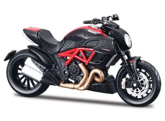 ドゥカティ ディアベル カーボン レッド/ブラック Ducati Diavel バイク / MAISTO 1/18 ミニカー