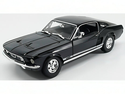 Fordフォード Mustang Fastbackマスタングファストバック 1967 / MAISTO 1/18 ミニカー