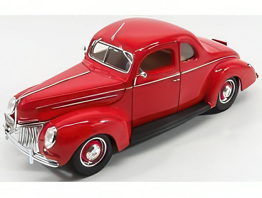 FORD USA デラックス 2ドア 1939 レッド/ MAISTO 1/18 ミニカー