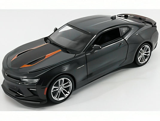 CHEVROLET カマロ SS クーペ 2017 50周年記念 グレーメタリック/ MAISTO 1/18 ミニカー