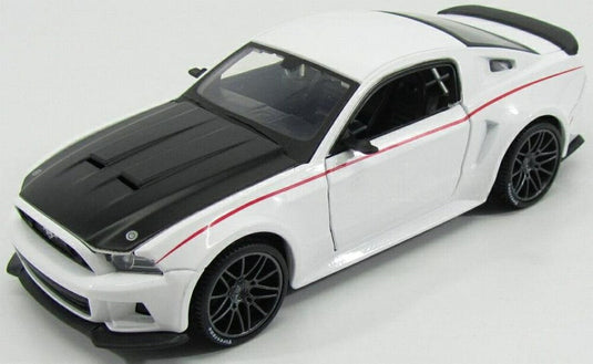 FORD USA マスタング クーペ ストリートレーサー 2014 ホワイト ブラック/ MAISTO 1/24 ミニカー