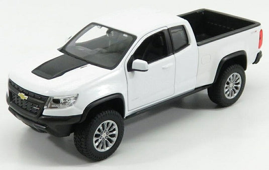 CHEVROLET コロラド ZR2 ピックアップ 2017 ホワイト ブラック/ MAISTO 1/27 ミニカー