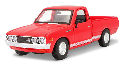 Datsunダットサン 620 ピックアップ 1973 レッド トラック 模型 モデル / MAISTO 1/24 ミニカー 模型