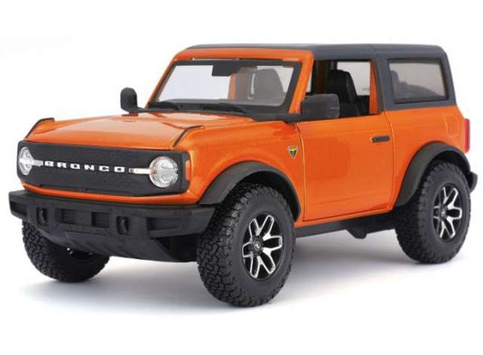 2021 フォード ブロンコ バッドランズ オレンジ/ブラック Ford Bronco / MAISTO 1/24 ミニカー