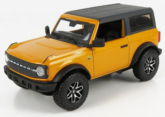 FORD USA ブロンコ バッドランズ 2021 イエローメタリック ブラック/ MAISTO 1/24 ミニカー