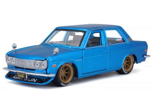 1971 ダットサン 510 ブルー Datsun 510 ブルーバード 働く車 ミニカー / MAISTO 1/24 ミニカー