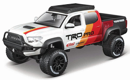 Toyotaトヨタ Tacomaタコマ TRD Pro 2023 ホワイト トラック 模型 モデル / MAISTO 1/27 ミニカー 模型