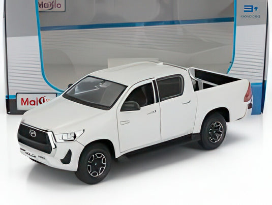 TOYOTA HILUX ピックアップ 2021 ホワイト/ MAISTO 1/27 ミニカー