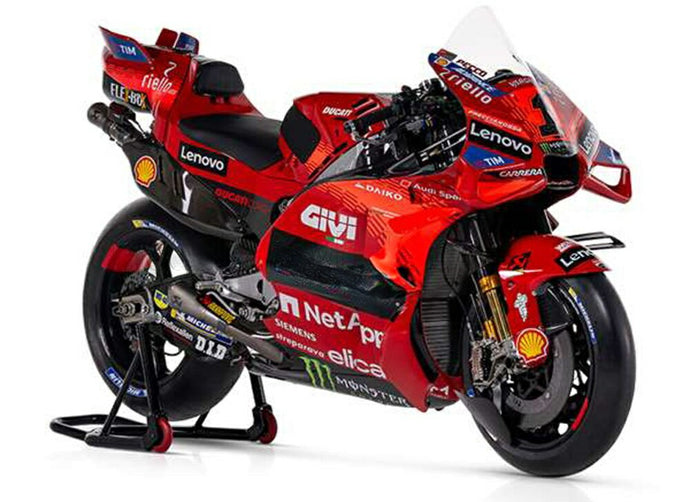 【予約】DUCATI DESMOSEDICI GP24 チーム LENOVO N 23 MOTOGP 2024 E.バスティアニーニ レッド/ MAISTO 1/18 バイク模型ミニカー