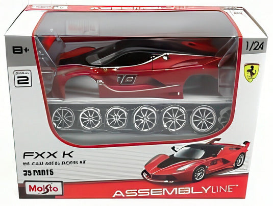 FERRARI FXX-K No10 ABU DHABI 2014 レッドシルバーグレーメタリック/ MAISTO 1/24 モデルキット模型