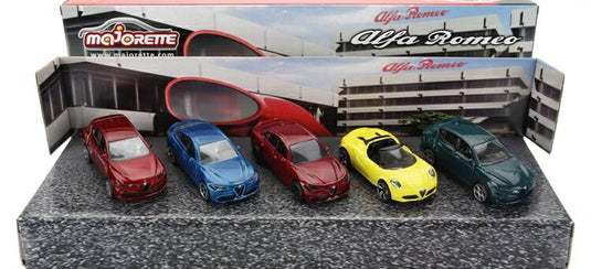 AlfaRomeoアルファロメオ セット 5x 4C スパイダー 2015 2x ジュリア 2016 2x トナーレ 2023 各種 SCALE APPROX / MAJORETTE 1/64 ミニカー