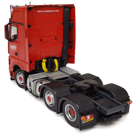 【予約】1月以降発売予定 Mercedes-Benz Actros Nooteboom エディション レッド トラック / MARGEMODELS 1/32 建設機械模型 工事車両