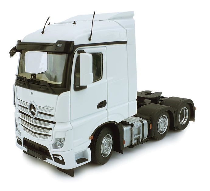 【予約】1月以降発売予定 Mercedes-Benz Actros Streamspace 6x2 ホワイト トラック / MARGEMODELS 1/32 建設機械模型 工事車両