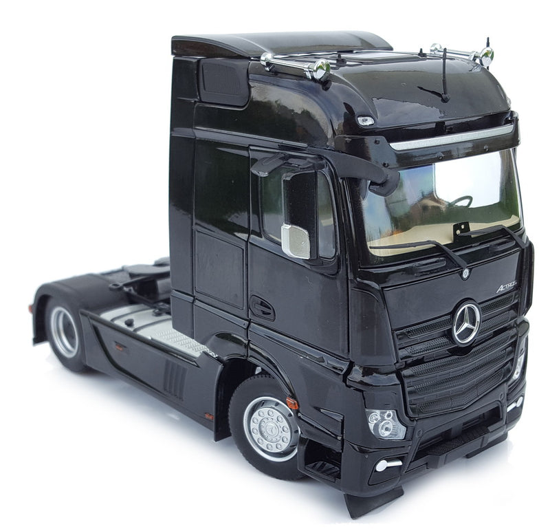 ギャラリービューアに画像をロードする, 【予約】1月以降発売予定 Mercedes-Benz Actros Bigspace 4x2 ブラック トラック / MARGEMODELS 1/32 建設機械模型 工事車両
