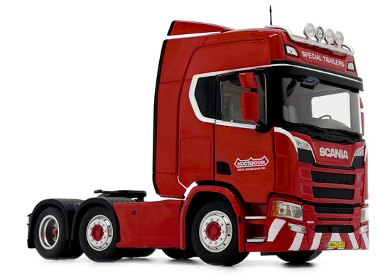 【予約】1月以降発売予定 Scania R500シリーズ 6x2 レッド Nooteboom エディション トラック / MARGEMODELS 1/32 建設機械模型 工事車両
