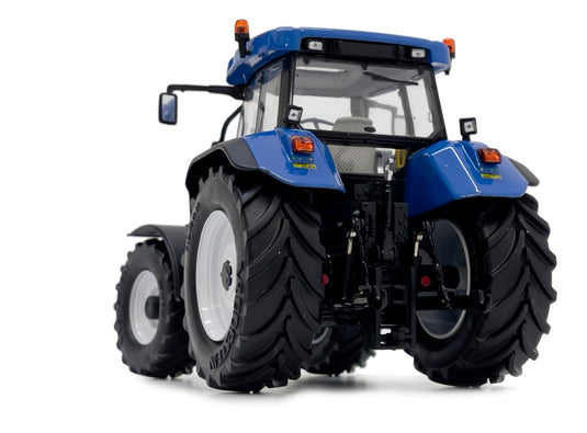 【予約】1月以降発売予定 New Holland T7550 ブルー 農業機械 / MARGEMODELS 1/32 模型