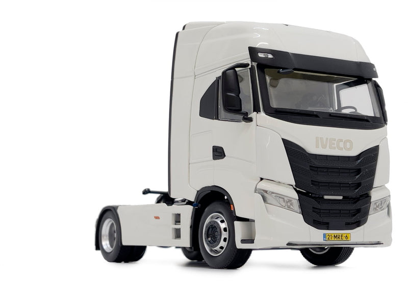 ギャラリービューアに画像をロードする, 【予約】1月以降発売予定 Iveco S-Way 4x2 ホワイト トラック / MARGEMODELS 1/32 建設機械模型 工事車両
