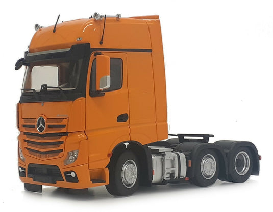 【予約】Mercedes-Benzメルセデスベンツ Actrosアクトロス Gigaspaceギガスペース 6x2 イエロー / margemodel 1/32 ミニカー