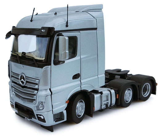 【予約】Mercedes-Benzメルセデスベンツ Actrosアクトロス Streamspace 6x2 シルバー / margemodel 1/32 ミニカー