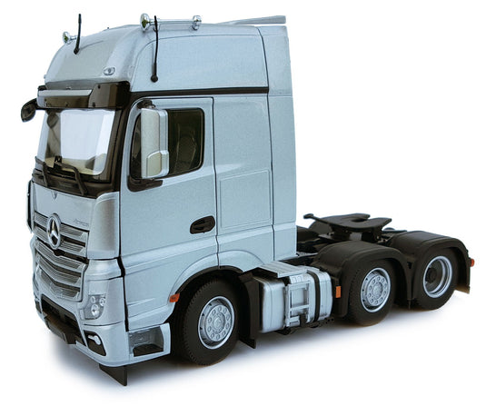 【予約】Mercedes-Benzメルセデスベンツ Actrosアクトロス Gigaspaceギガスペース 6x2 シルバー / margemodel 1/32 ミニカー