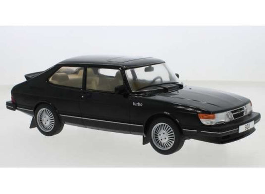 1981 Saab 900 ターボ ブラックMCG 1/18ミニカー