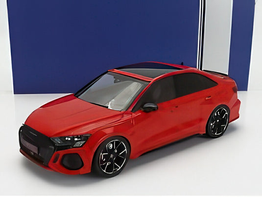 AUDI A3 RS3 2022 レッド/ MCG 1/18 ミニカー